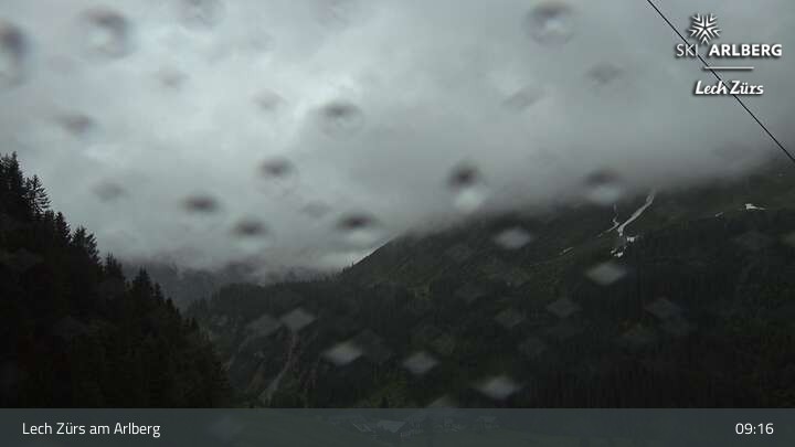 Archiv Foto Webcam Lech Zürs am Arlberg - Blick auf Zug