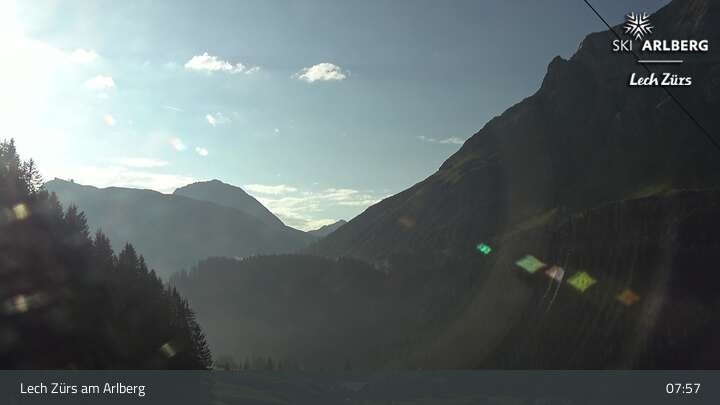 Archiv Foto Webcam Lech Zürs am Arlberg - Blick auf Zug