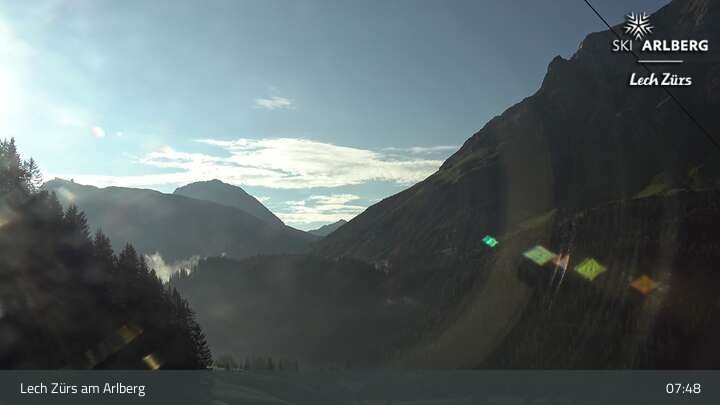 Archiv Foto Webcam Lech Zürs am Arlberg - Blick auf Zug