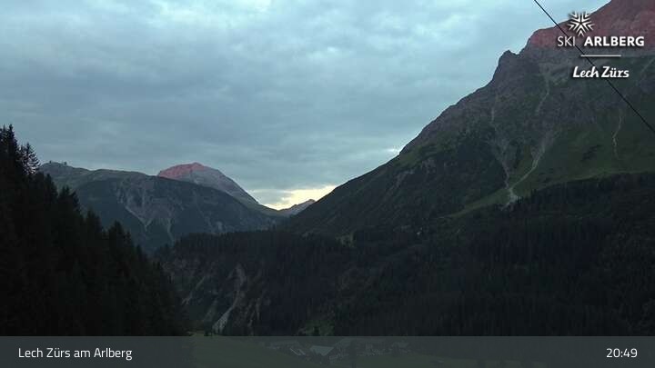 Archiv Foto Webcam Lech Zürs am Arlberg - Blick auf Zug