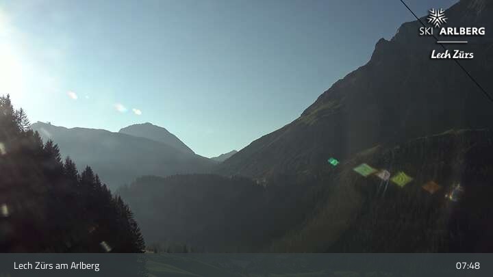 Archiv Foto Webcam Lech Zürs am Arlberg - Blick auf Zug