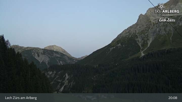 Archiv Foto Webcam Lech Zürs am Arlberg - Blick auf Zug