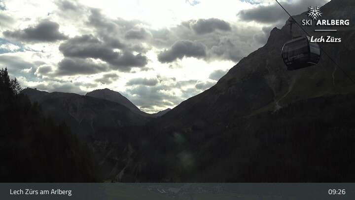 Archiv Foto Webcam Lech Zürs am Arlberg - Blick auf Zug