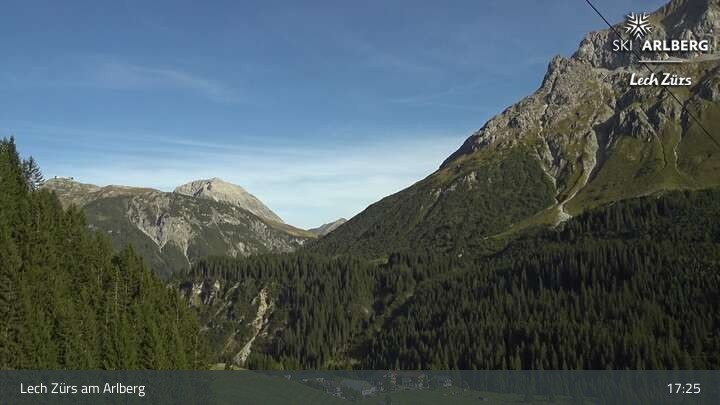 Archiv Foto Webcam Lech Zürs am Arlberg - Blick auf Zug