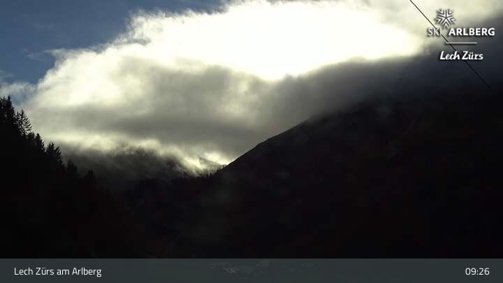 Archiv Foto Webcam Lech Zürs am Arlberg - Blick auf Zug