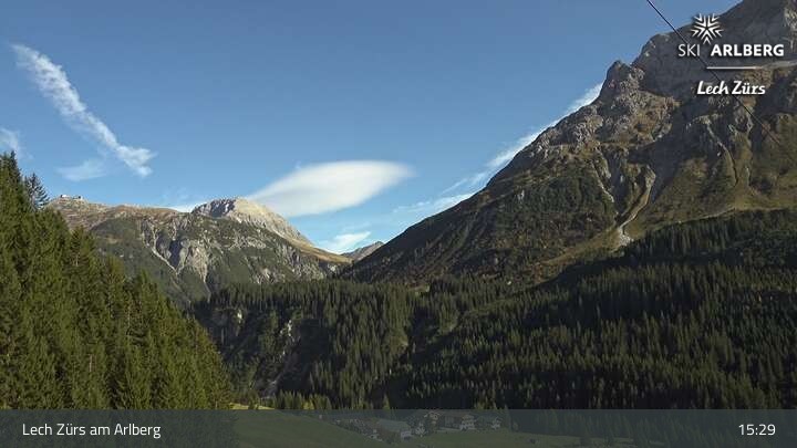 Archiv Foto Webcam Lech Zürs am Arlberg - Blick auf Zug