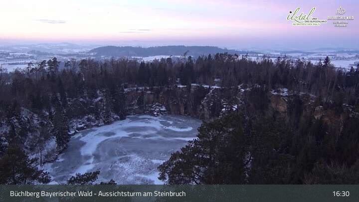 Archiv Foto Webcam Büchlberg und Steinbruchsee vom Aussichtsturm
