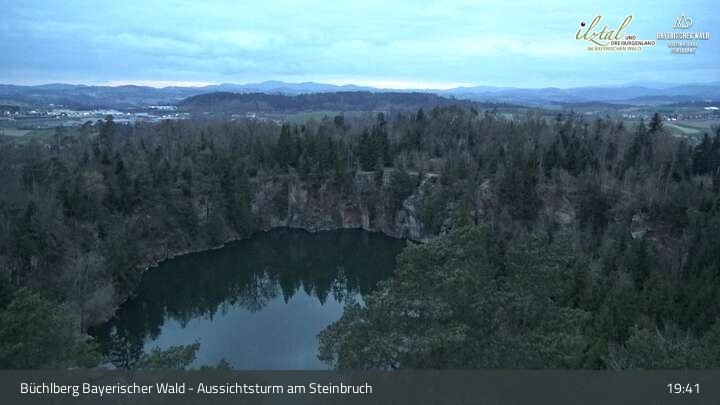 Archiv Foto Webcam Büchlberg und Steinbruchsee vom Aussichtsturm
