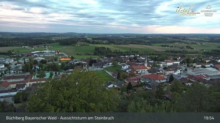 Archived image Webcam Büchlberg - View over quarry lake
