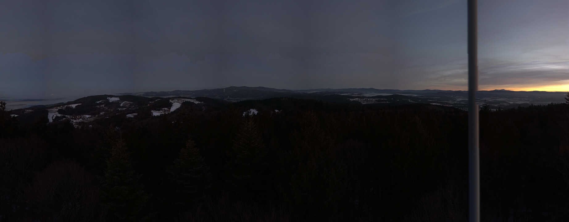 Archived image Webcam Lookout tower at Brotjacklriegel