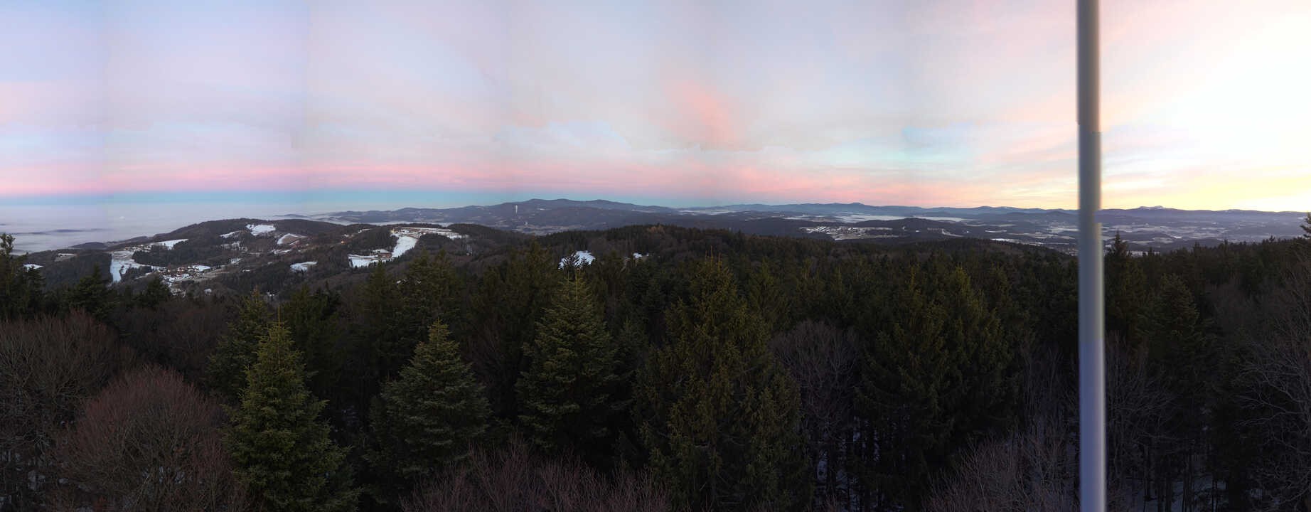 Archived image Webcam Lookout tower at Brotjacklriegel