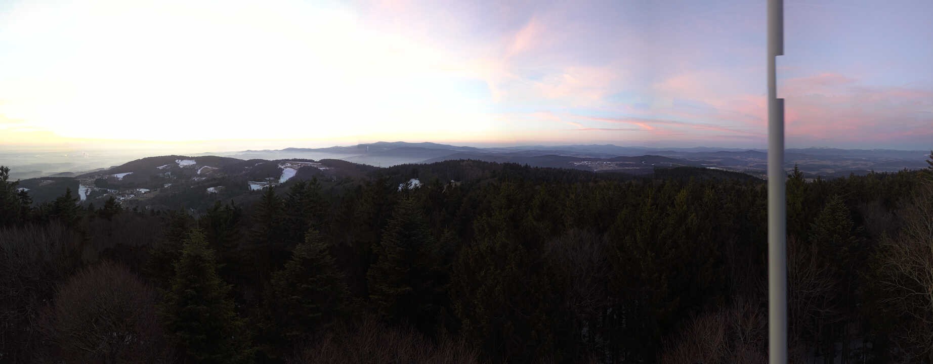 Archived image Webcam Lookout tower at Brotjacklriegel