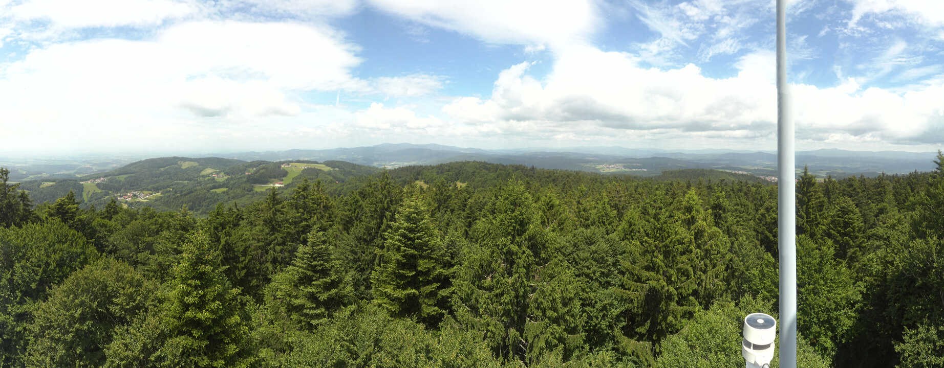 Archived image Webcam Lookout tower at Brotjacklriegel