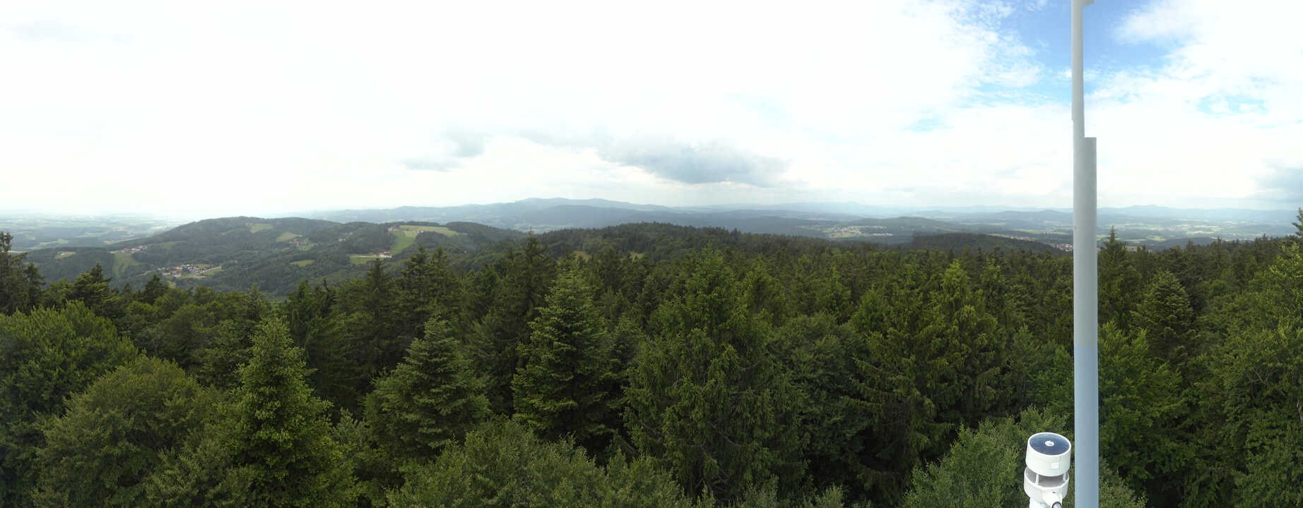 Archived image Webcam Lookout tower at Brotjacklriegel