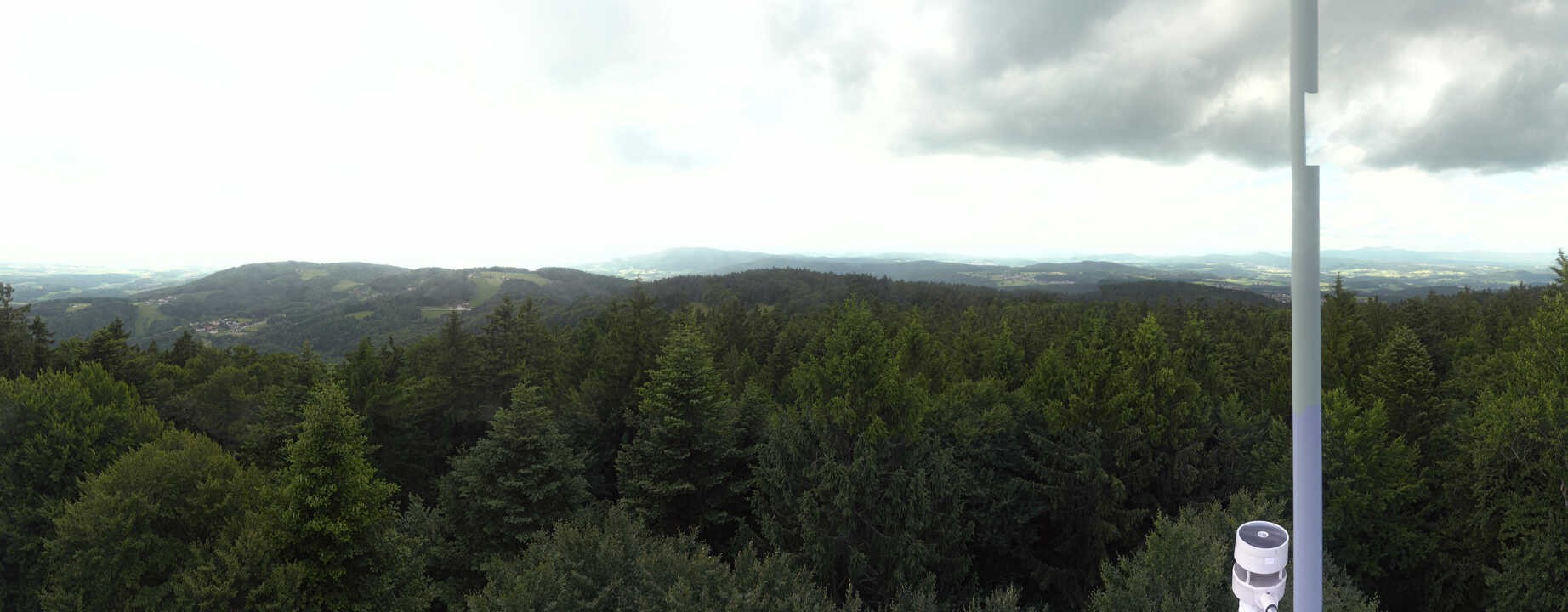 Archived image Webcam Lookout tower at Brotjacklriegel