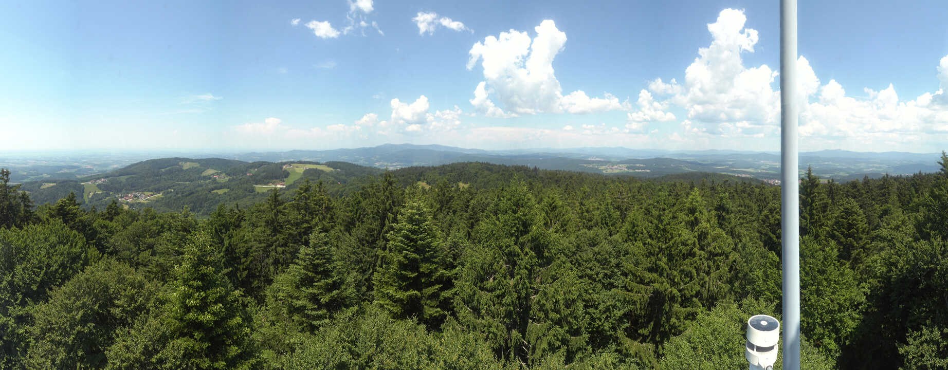 Archived image Webcam Lookout tower at Brotjacklriegel