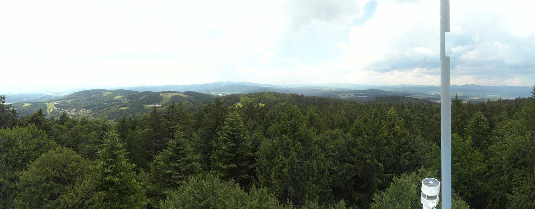 Archived image Webcam Lookout tower at Brotjacklriegel
