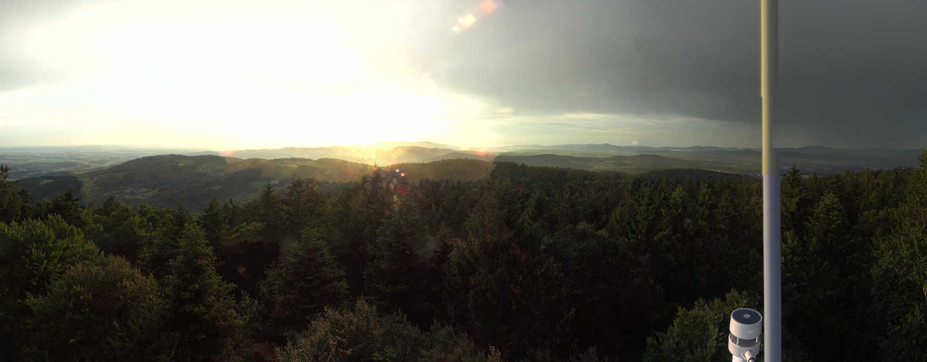 Archived image Webcam Lookout tower at Brotjacklriegel
