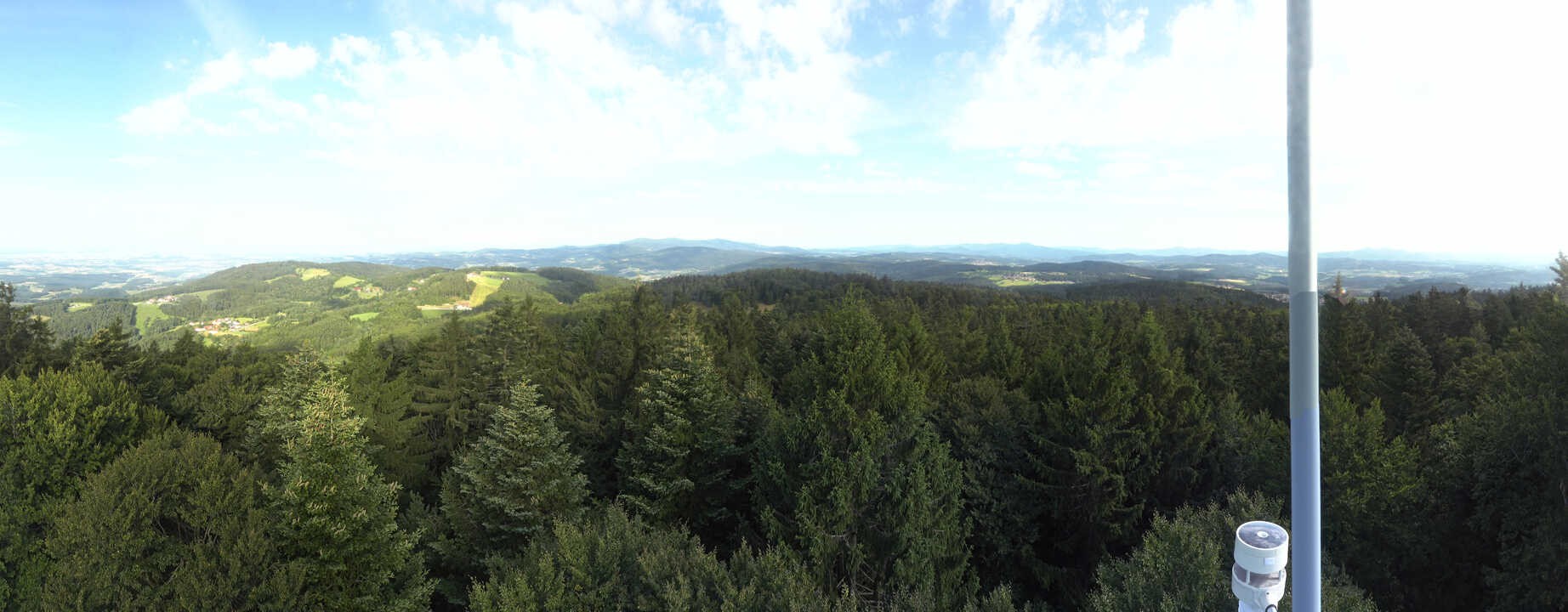Archived image Webcam Lookout tower at Brotjacklriegel