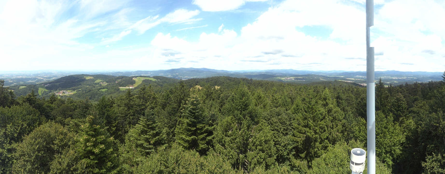 Archived image Webcam Lookout tower at Brotjacklriegel