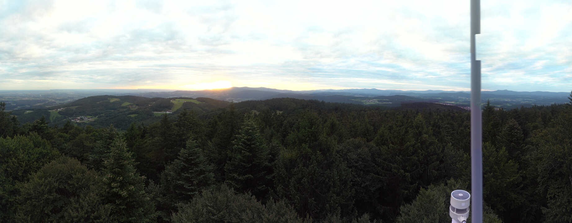 Archived image Webcam Lookout tower at Brotjacklriegel