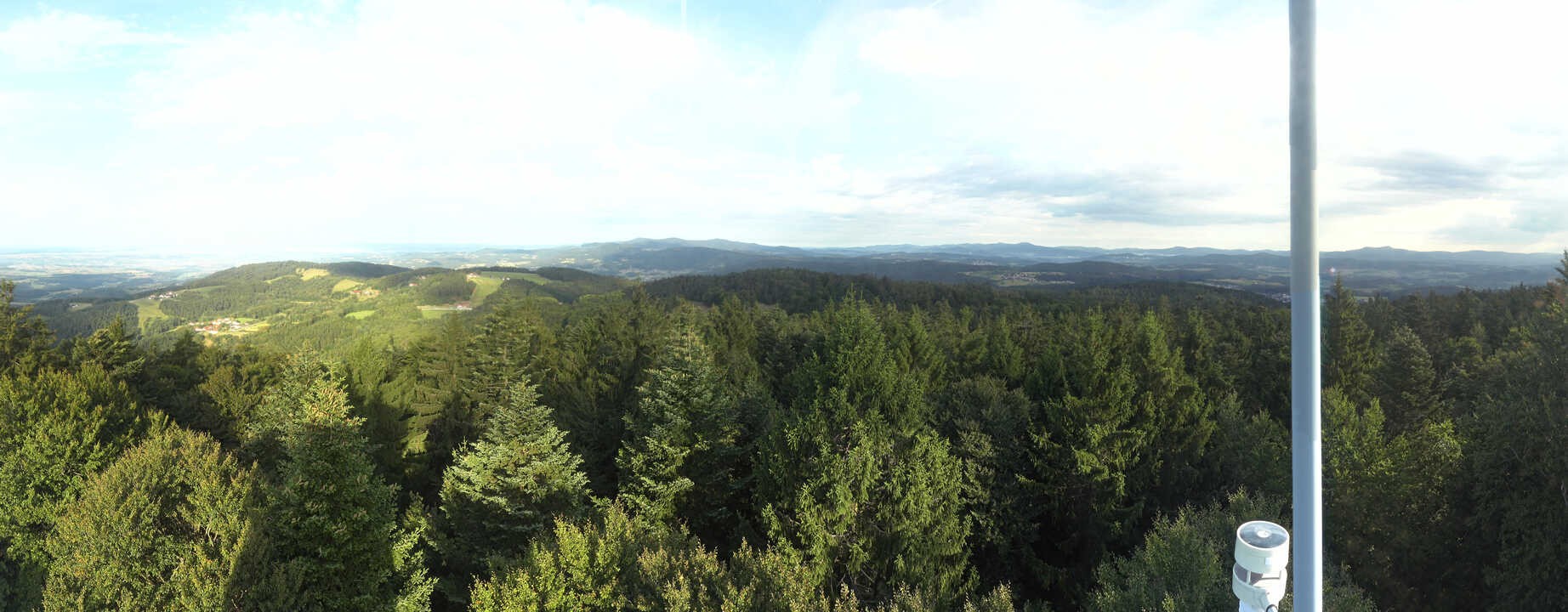 Archived image Webcam Lookout tower at Brotjacklriegel