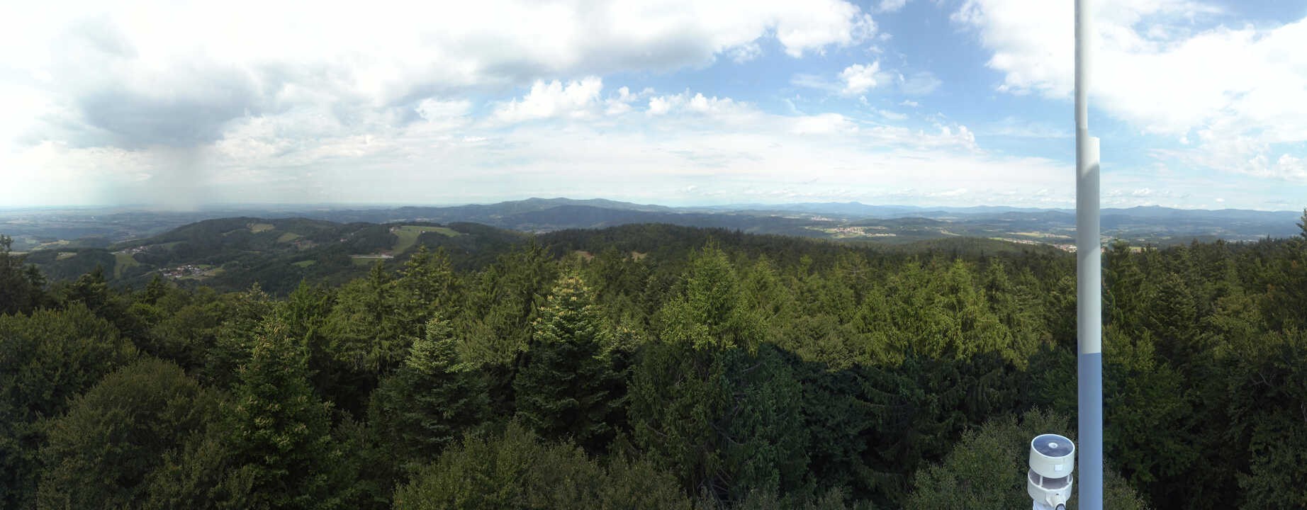 Archived image Webcam Lookout tower at Brotjacklriegel