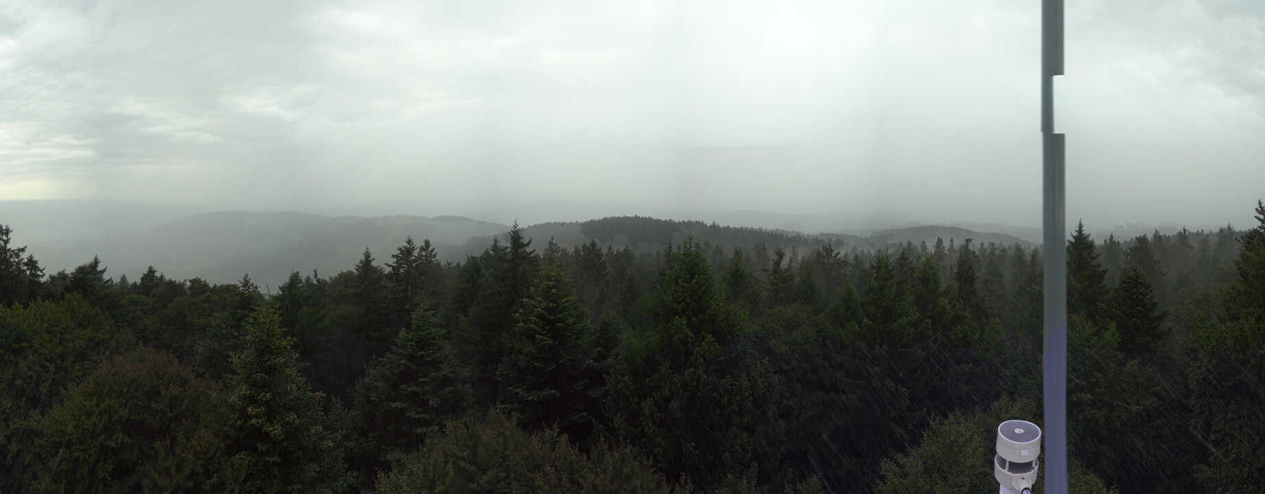 Archived image Webcam Lookout tower at Brotjacklriegel