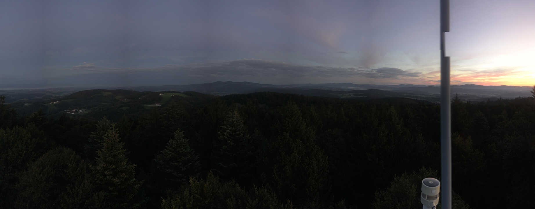 Archived image Webcam Lookout tower at Brotjacklriegel