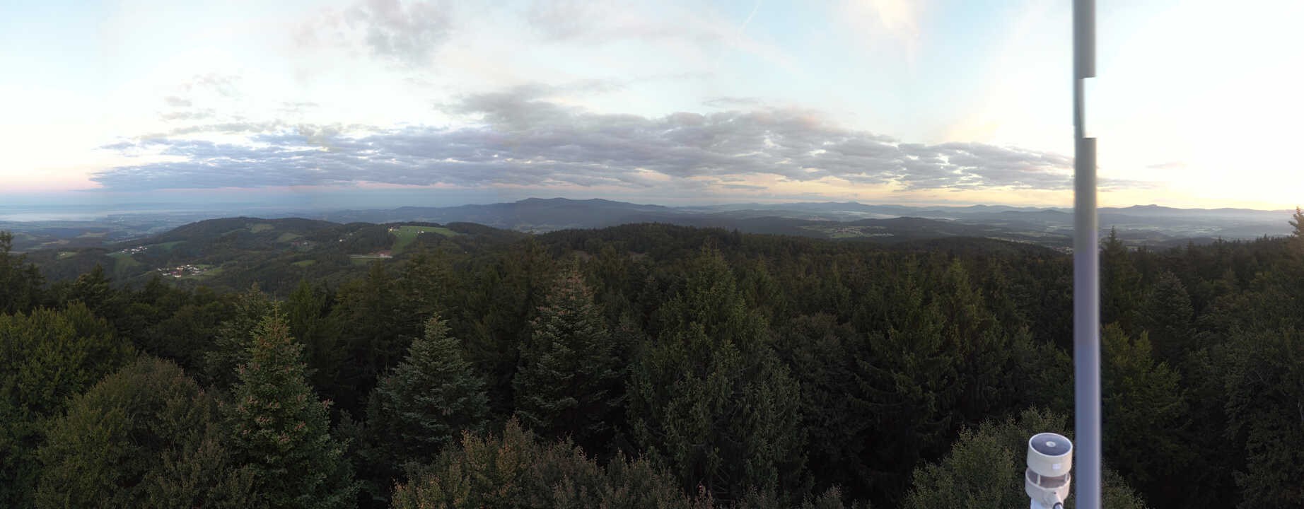 Archived image Webcam Lookout tower at Brotjacklriegel