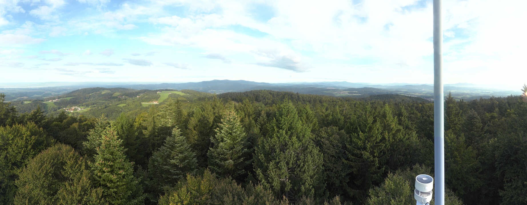 Archived image Webcam Lookout tower at Brotjacklriegel