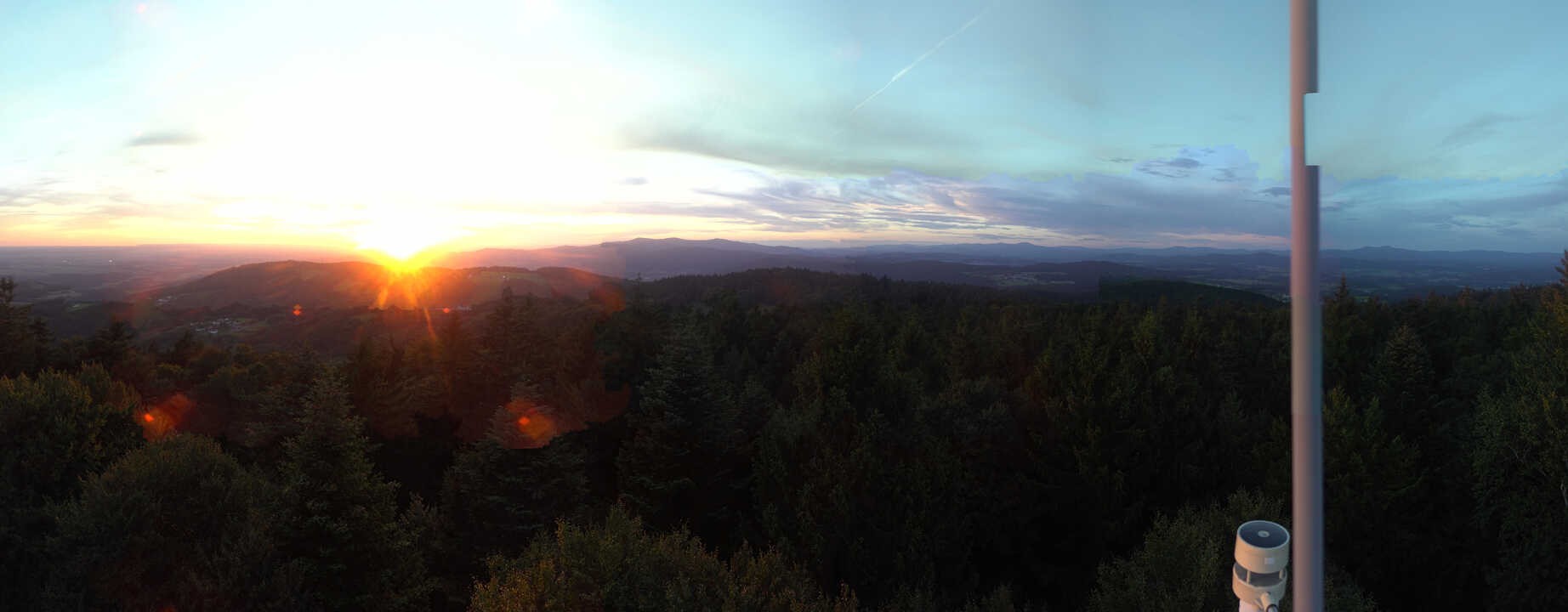 Archived image Webcam Lookout tower at Brotjacklriegel