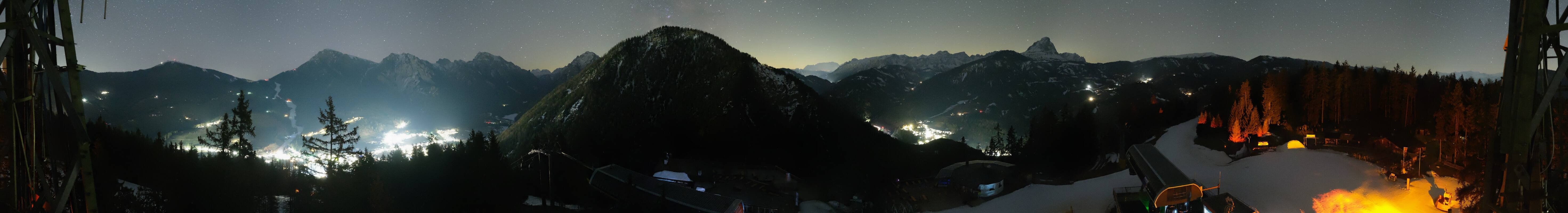 Archived image Webcam Mountain station Piz de Plaies at Kronplatz