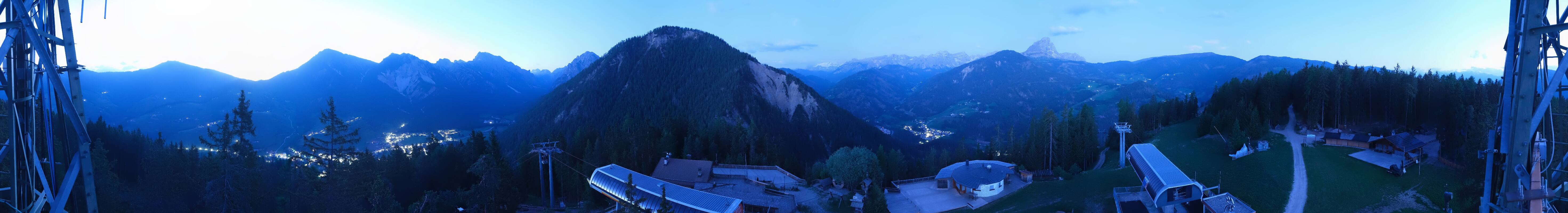 Archived image Webcam Mountain station Piz de Plaies at Kronplatz