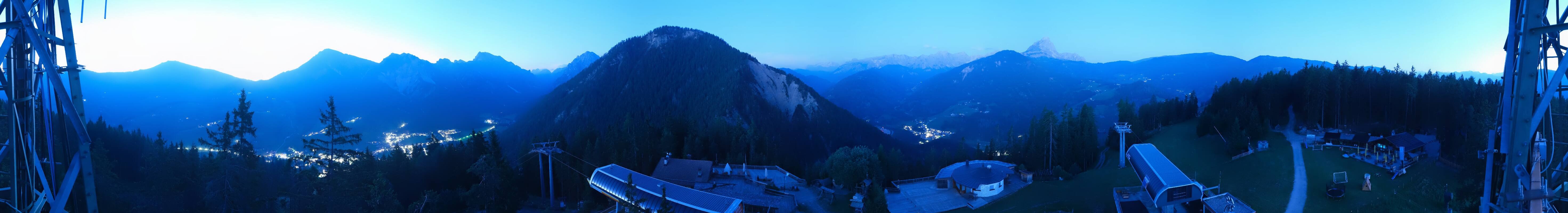 Archived image Webcam Mountain station Piz de Plaies at Kronplatz
