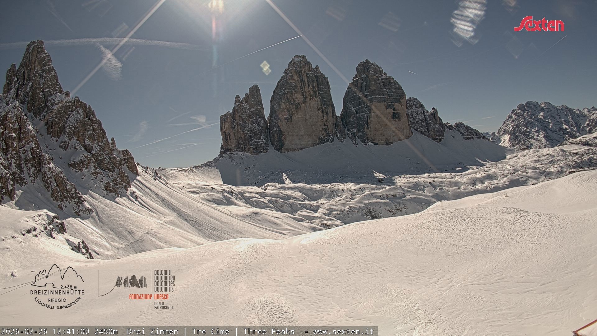 Archived image Webcam Dolomites South Tyrol: Mountain Hut Antonio Locatelli