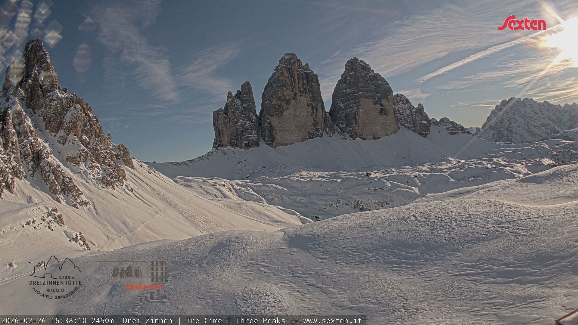 Archived image Webcam Dolomites South Tyrol: Mountain Hut Antonio Locatelli