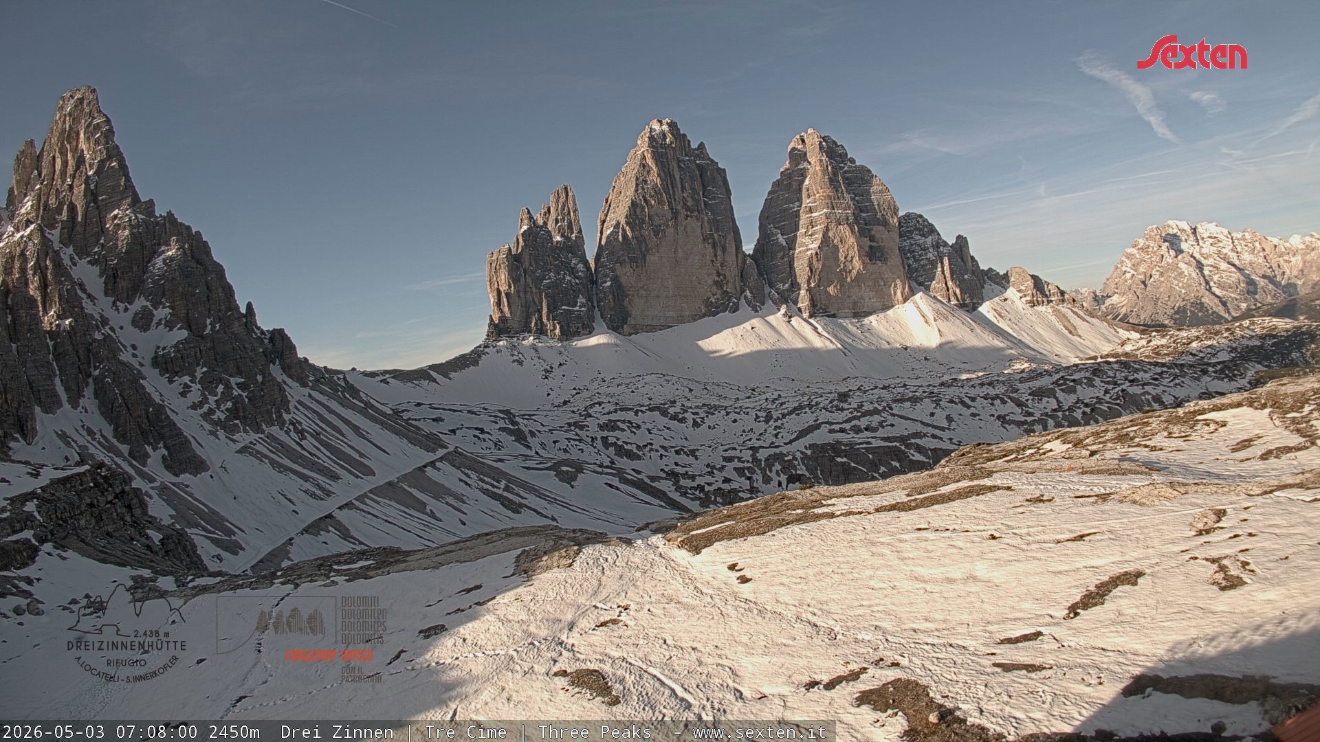 Archived image Webcam Dolomites South Tyrol: Mountain Hut Antonio Locatelli