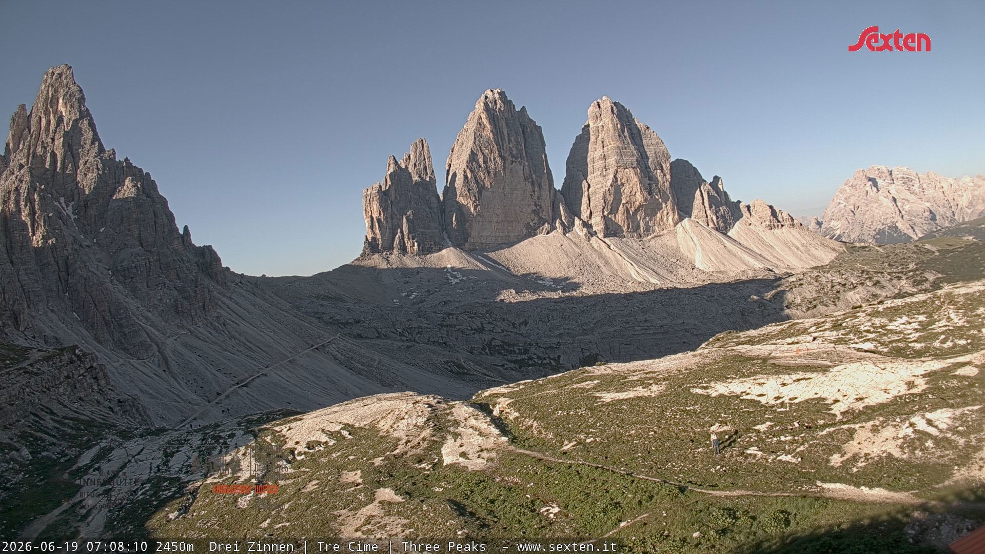 Archiv Foto Webcam Blick auf die 3 Zinnen von der Dreizinnenhütte