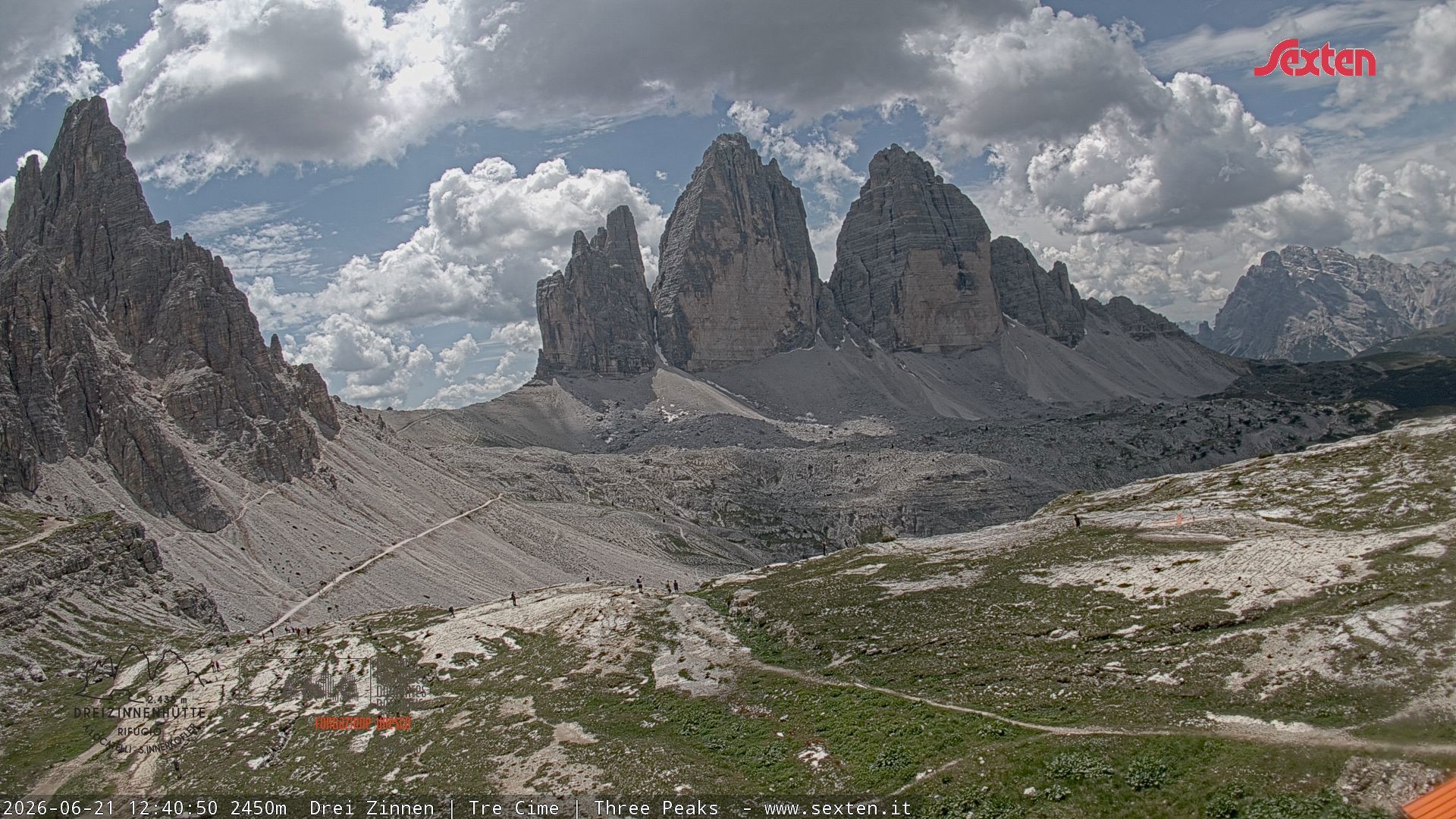 Archiv Foto Webcam Blick auf die 3 Zinnen von der Dreizinnenhütte