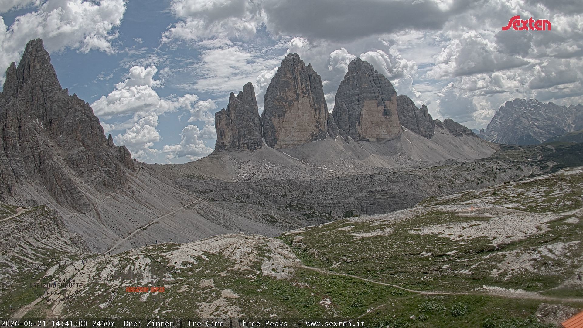 Archiv Foto Webcam Blick auf die 3 Zinnen von der Dreizinnenhütte