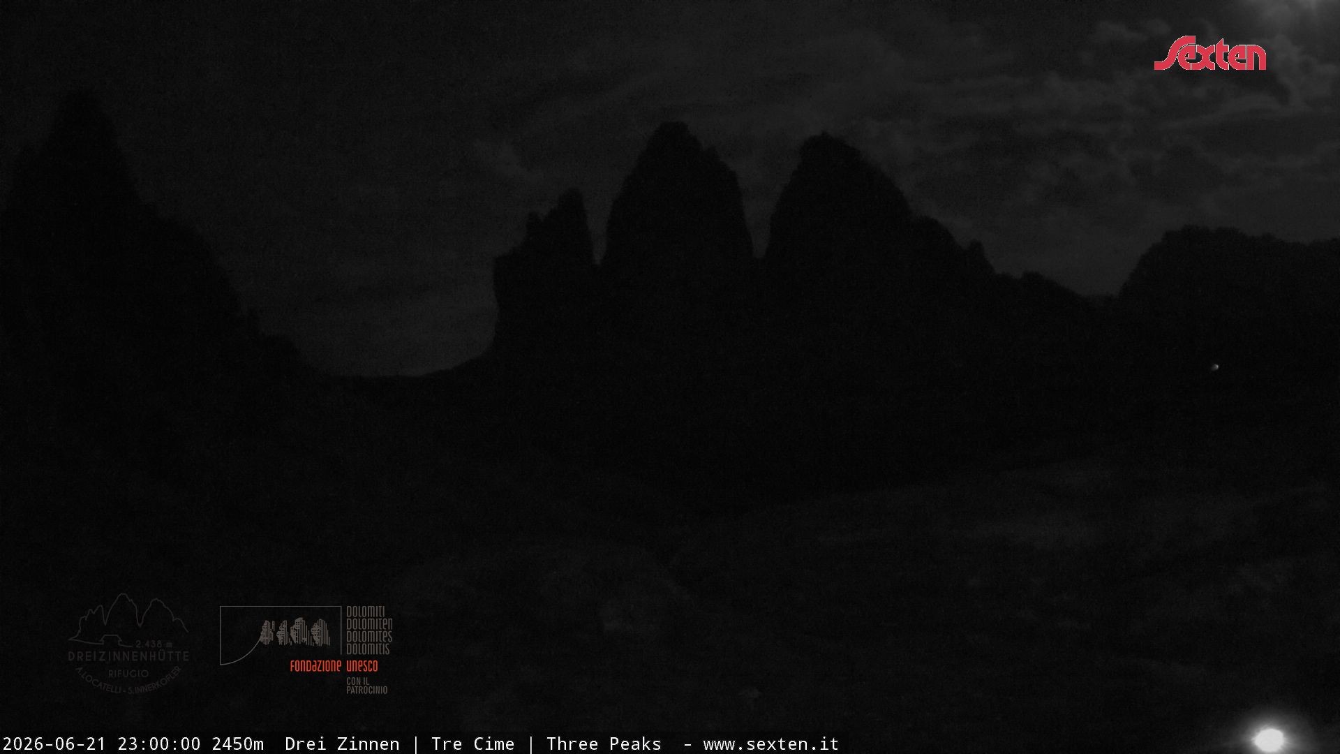 Archiv Foto Webcam Blick auf die 3 Zinnen von der Dreizinnenhütte