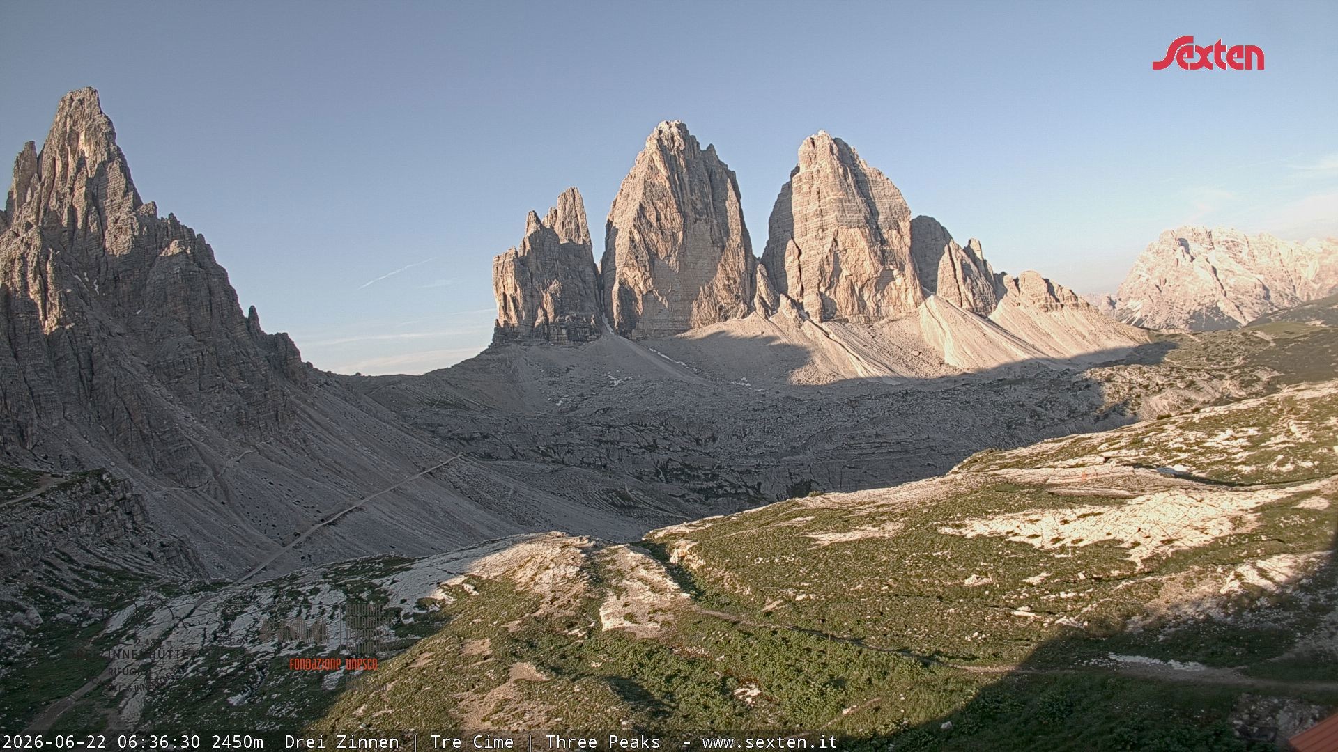 Archiv Foto Webcam Blick auf die 3 Zinnen von der Dreizinnenhütte