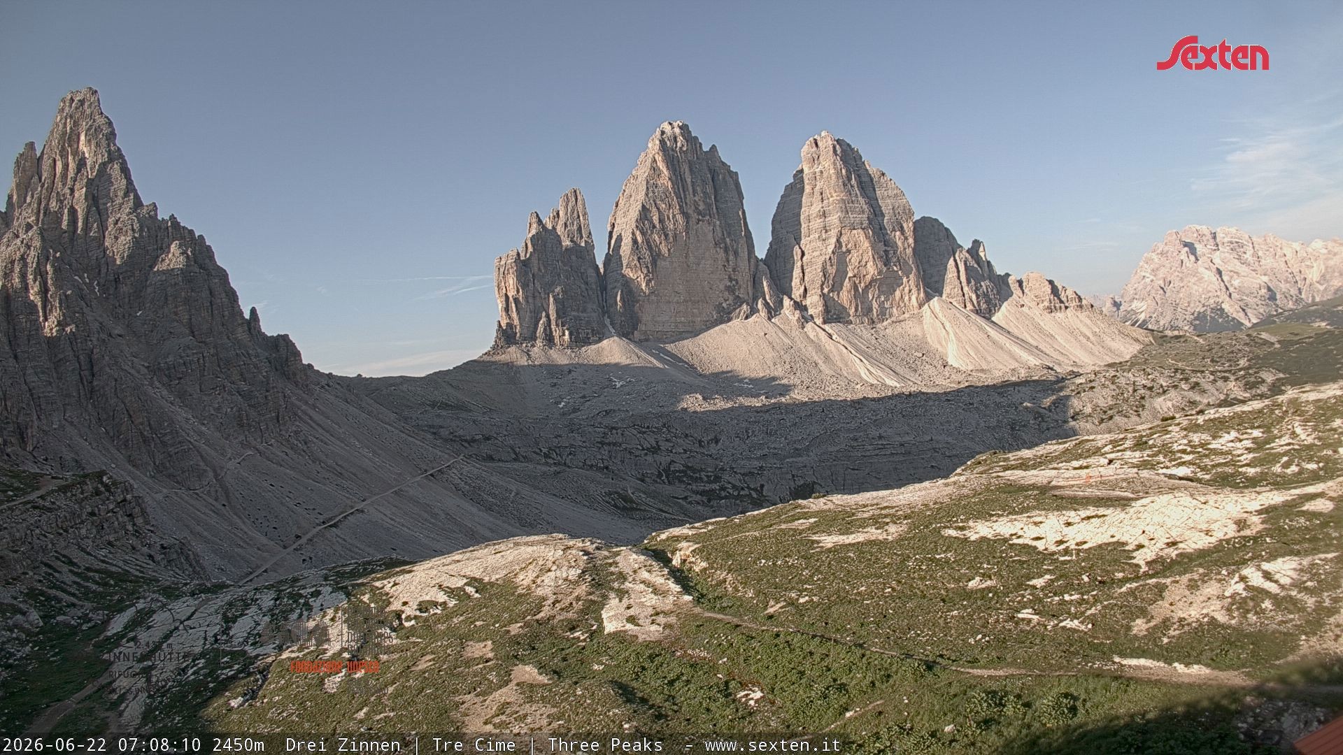Archiv Foto Webcam Blick auf die 3 Zinnen von der Dreizinnenhütte
