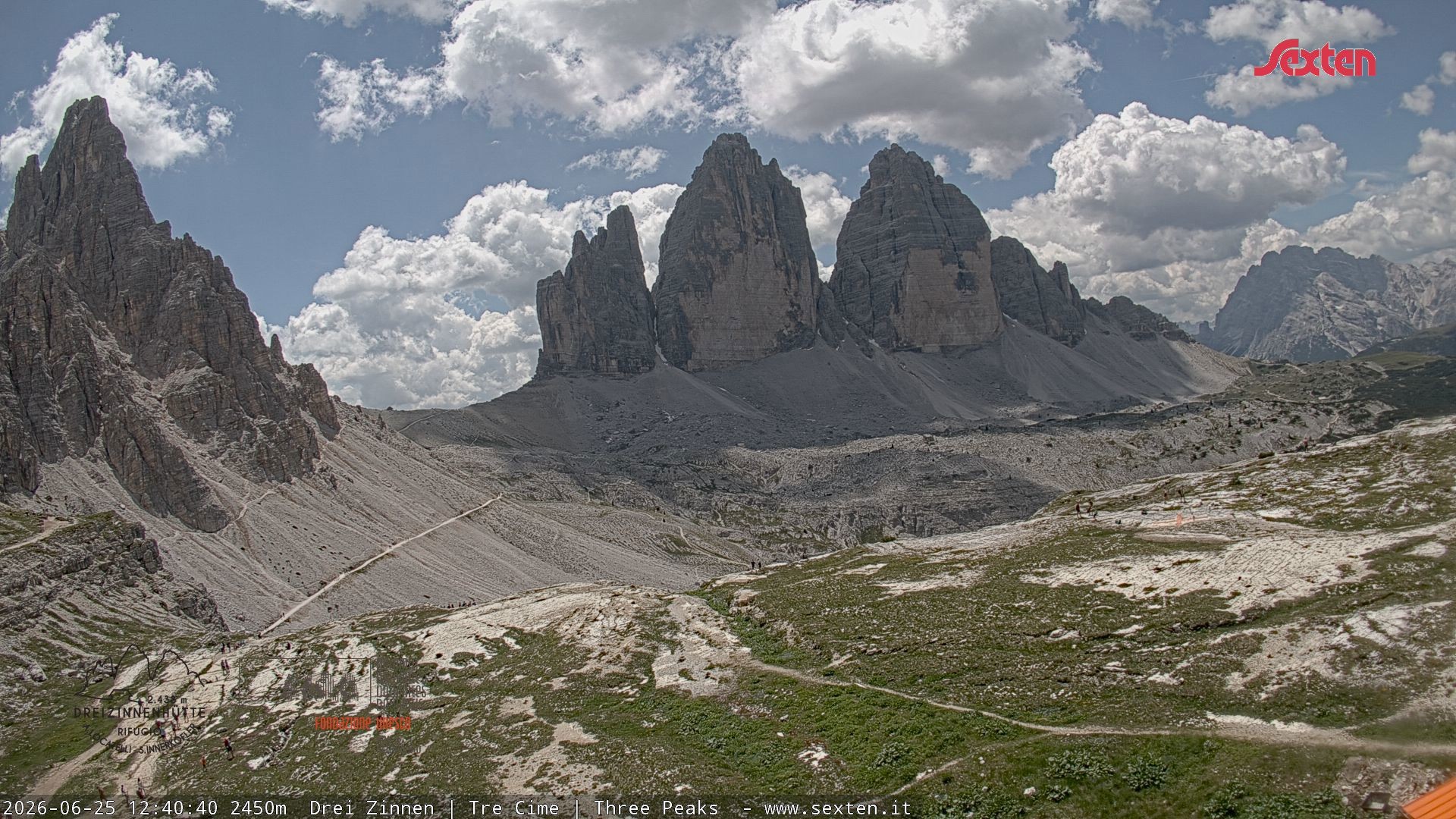 Archiv Foto Webcam Blick auf die 3 Zinnen von der Dreizinnenhütte