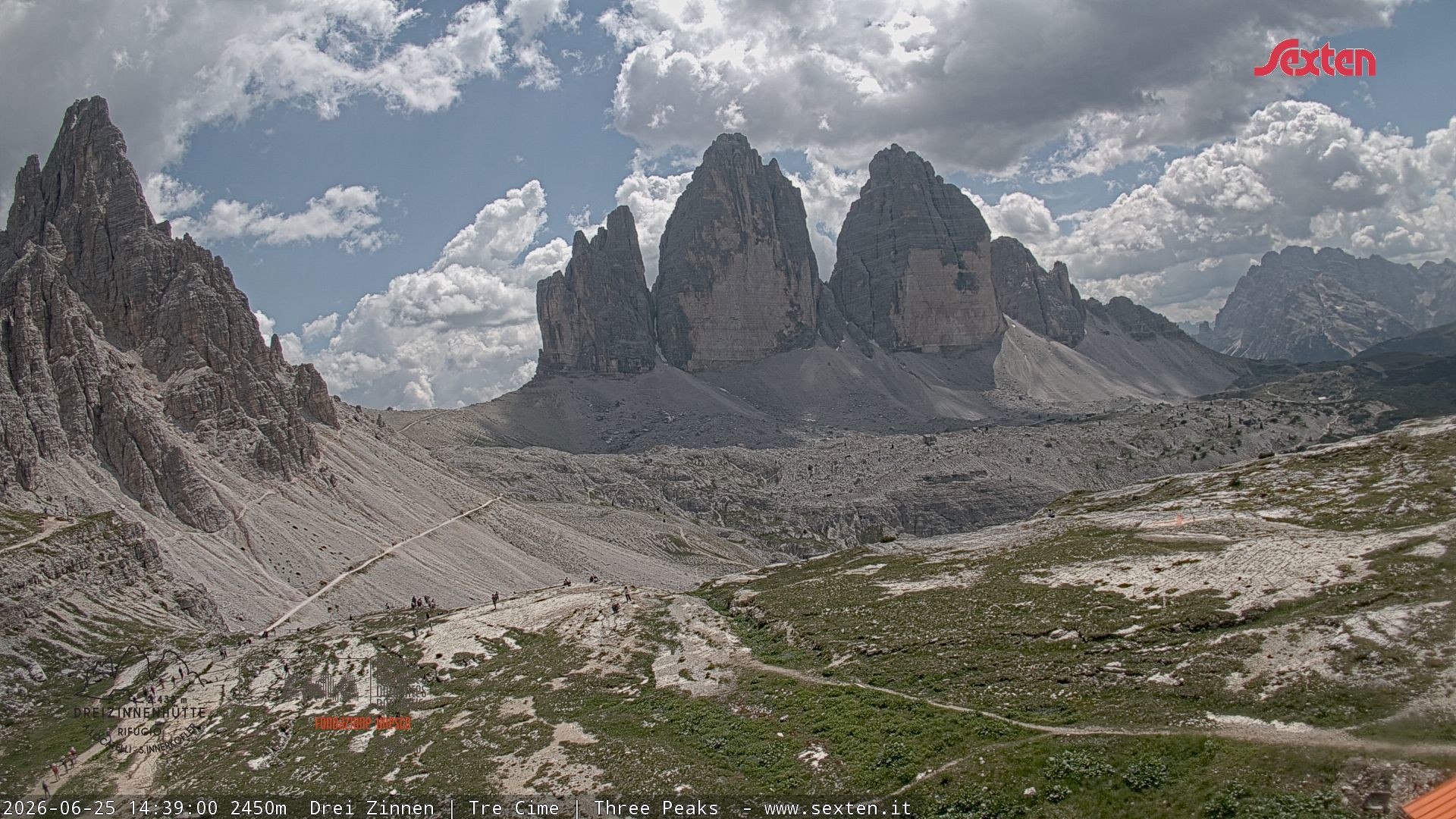 Archiv Foto Webcam Blick auf die 3 Zinnen von der Dreizinnenhütte