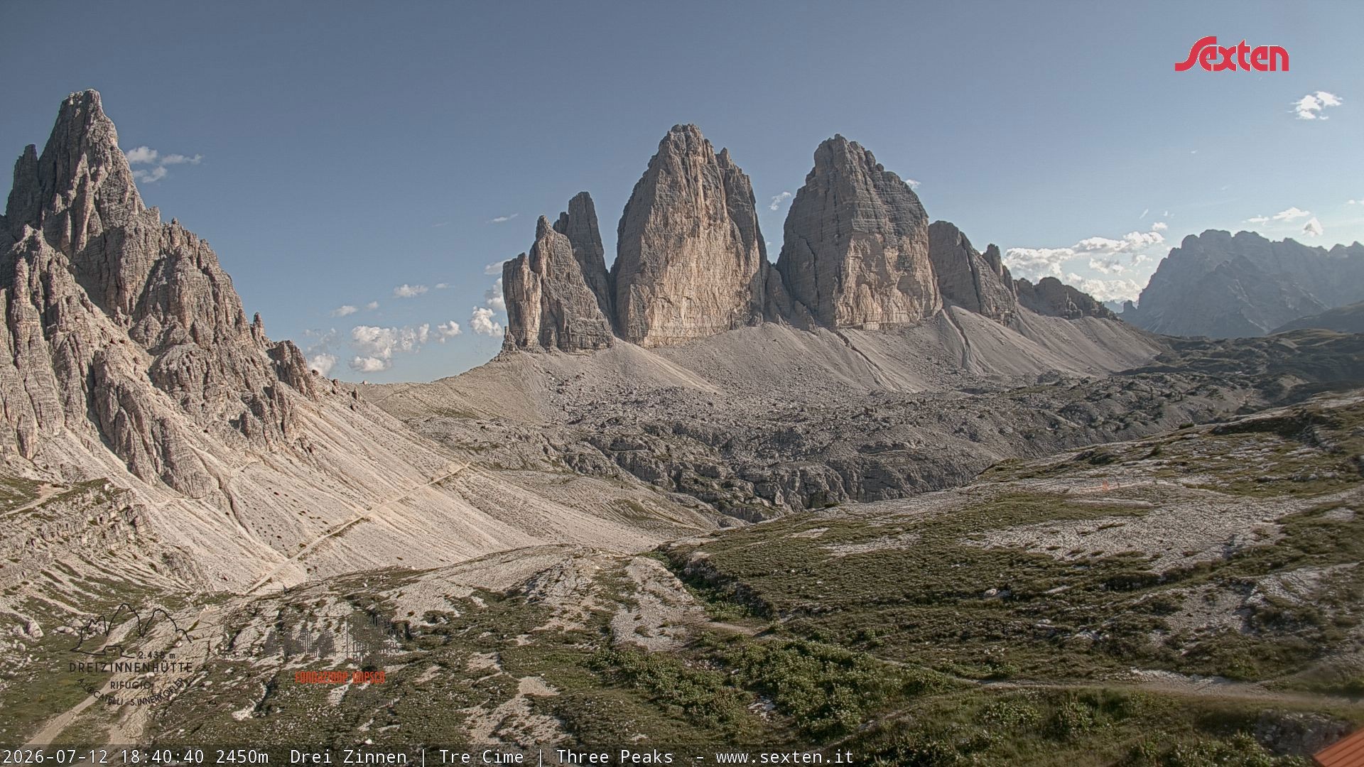 Archiv Foto Webcam Blick auf die 3 Zinnen von der Dreizinnenhütte