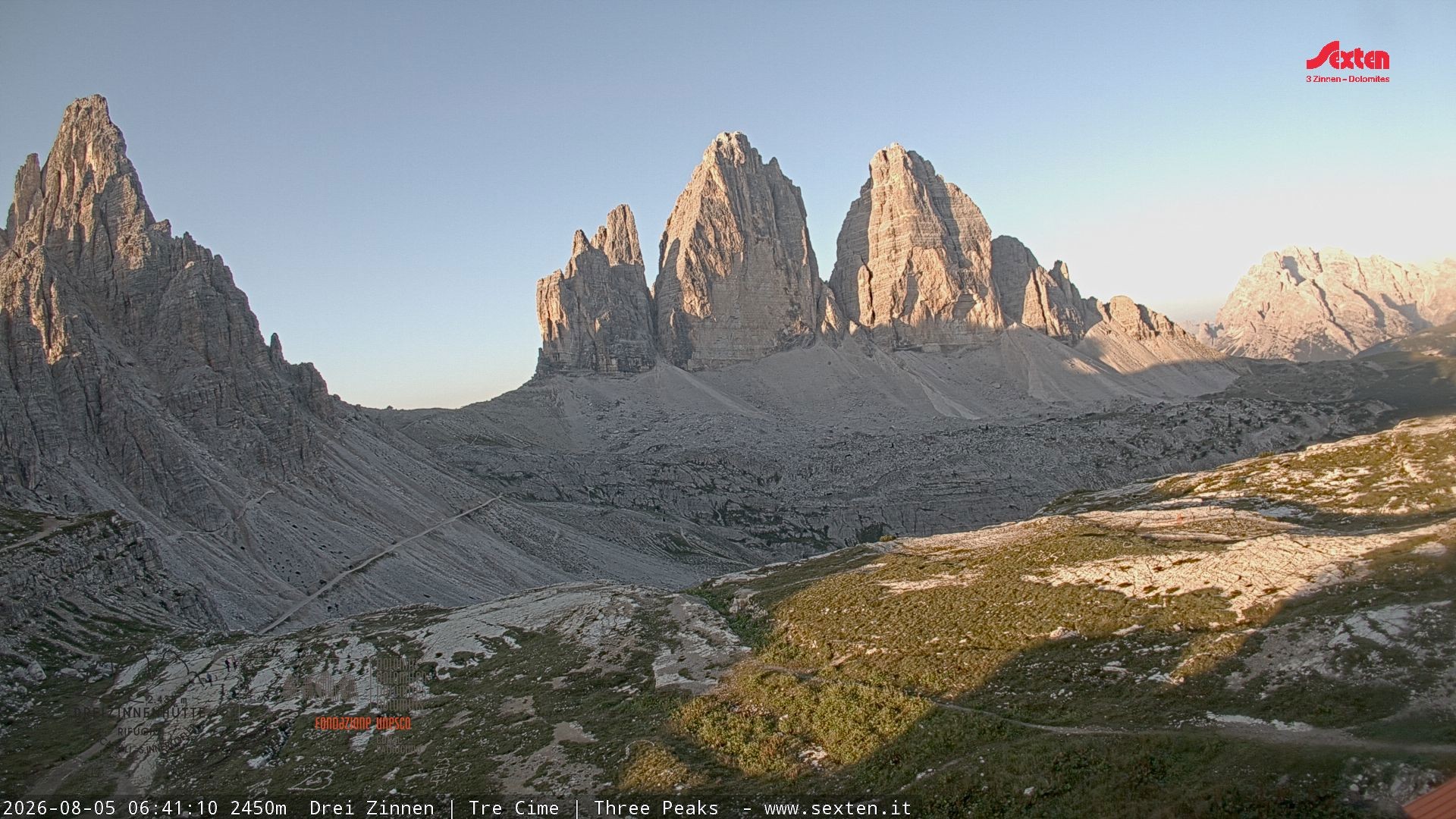 Archiv Foto Webcam Blick auf die 3 Zinnen von der Dreizinnenhütte