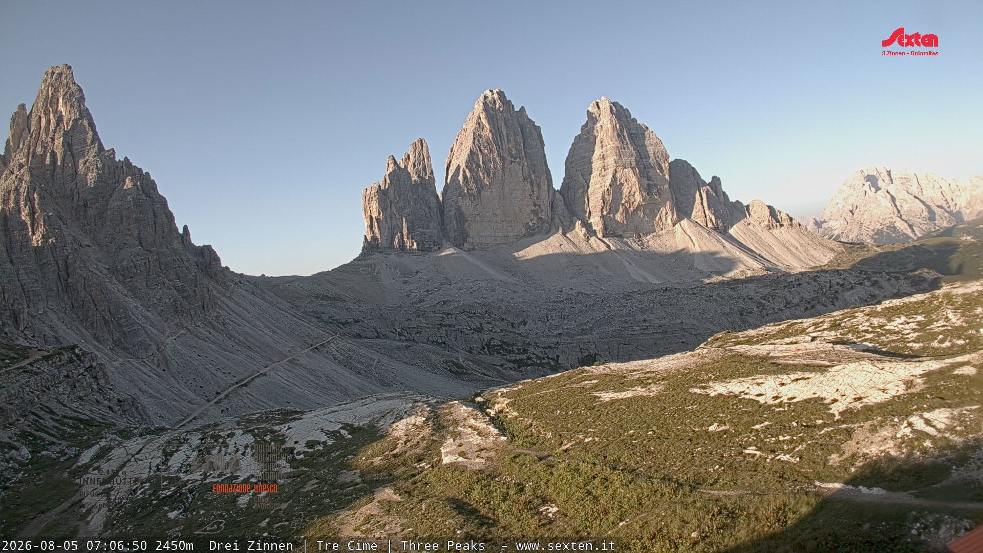Archiv Foto Webcam Blick auf die 3 Zinnen von der Dreizinnenhütte
