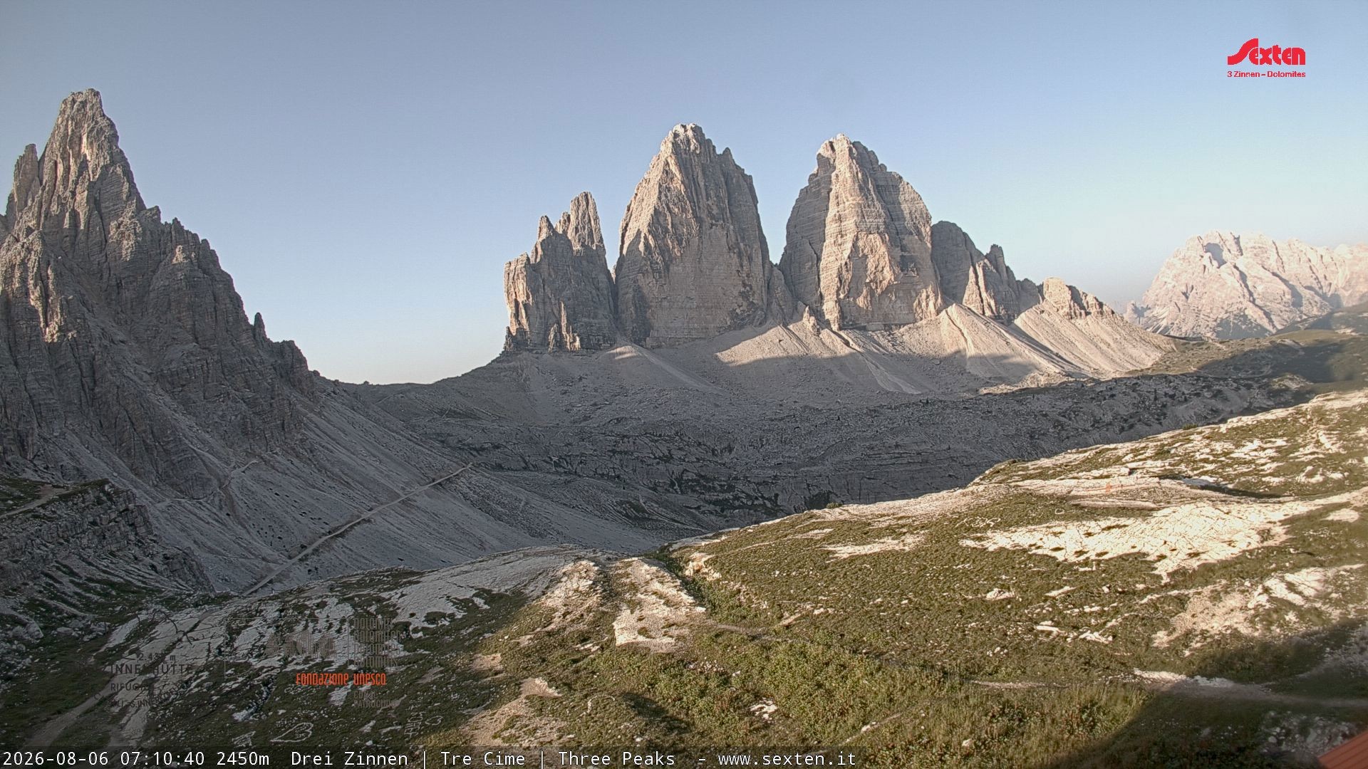 Archiv Foto Webcam Blick auf die 3 Zinnen von der Dreizinnenhütte